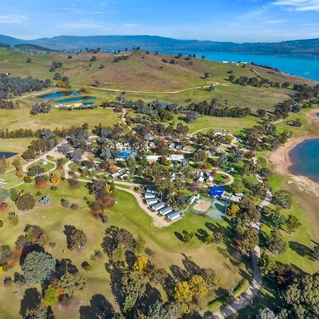 Lake Hume Holiday Park Hotell Exteriör bild